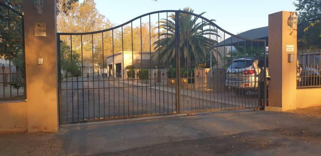 Nooitgedacht Self Catering Cc Apartment Okahandja Exterior photo